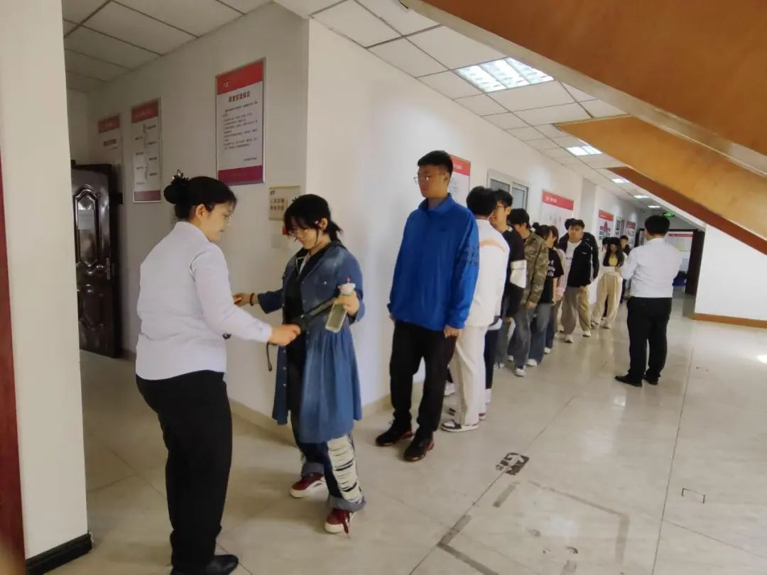 0e5cb7cdb9c630ae9717ae5cfd10c8a2_compress(1)